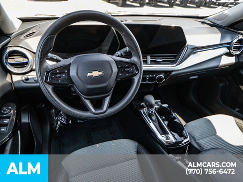 Used 2024 Chevrolet Trax LT image 30