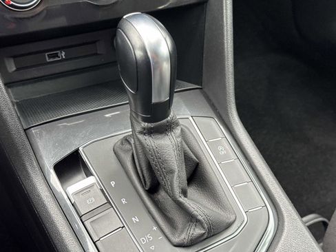 Certified 2019 Volkswagen Tiguan S w/ Driver Assistance Package image 20