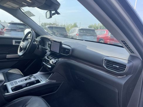 Used 2023 Ford Explorer Limited image 29