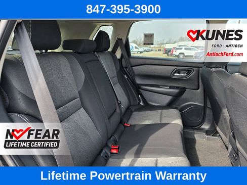 Used 2025 Nissan Rogue SV image 30