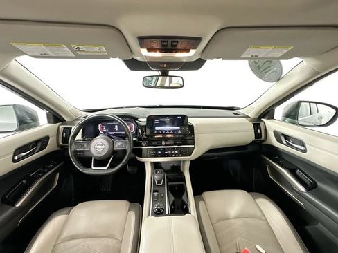 Used 2022 Nissan Pathfinder Platinum w/ Cargo Package AWD/4WD image 34