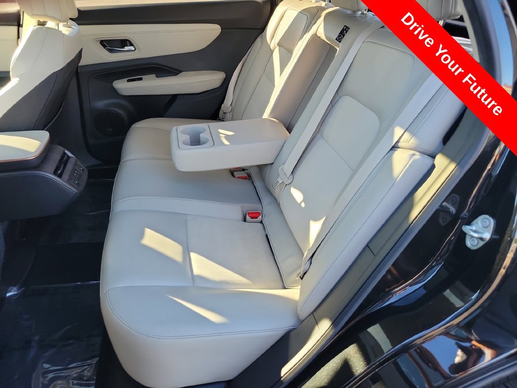 Used 2024 Nissan Ariya FWD image 27
