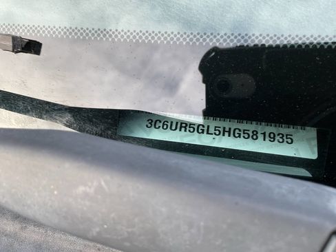 Used 2017 RAM 2500 Limited image 27