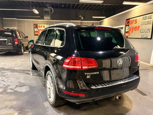 Used 2014 Volkswagen Touareg Executive AWD/4WD image 4