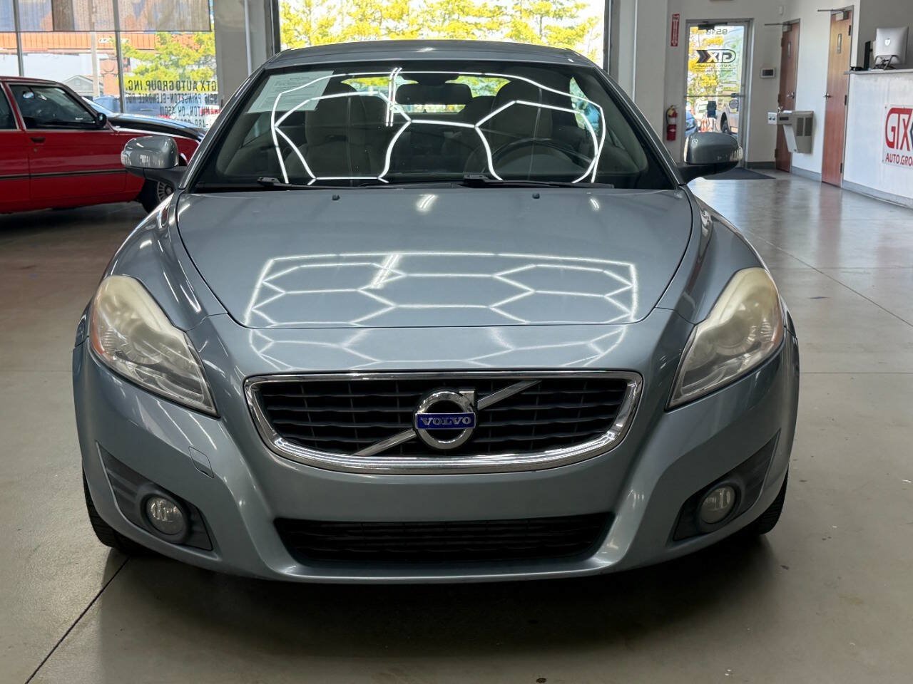 Used 2011 Volvo C70 T5 FWD image 6