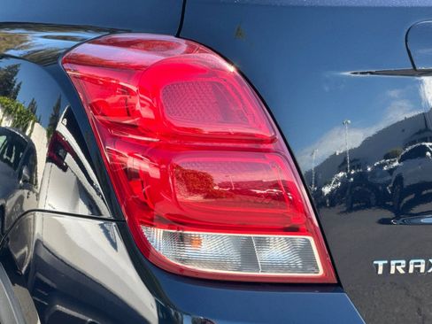 Used 2021 Chevrolet Trax LT w/ Driver Confidence Package FWD image 45
