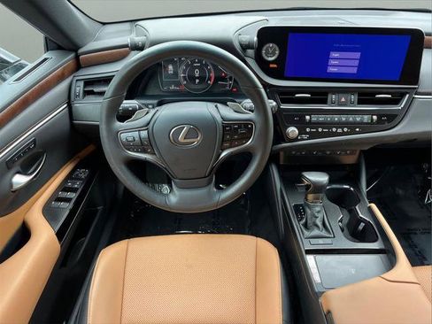 Certified 2023 Lexus ES 350 w/ Premium Package image 24