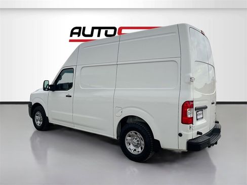 Used 2021 Nissan NV 2500 SV image 5