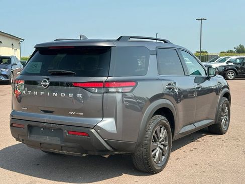 Used 2024 Nissan Pathfinder SV AWD/4WD image 6