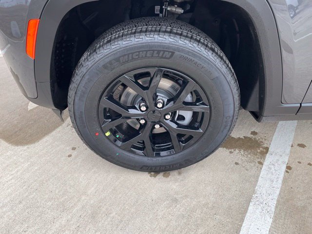 New 2026 Jeep Grand Cherokee Altitude AWD/4WD image 10
