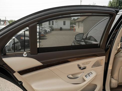 Used 2019 Mercedes-Benz S 560 4MATIC Sedan image 9