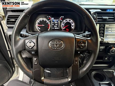 Used 2020 Toyota 4Runner TRD Off-Road image 17