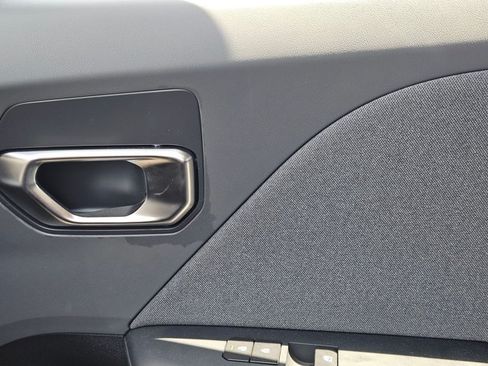 Used 2025 Kia K4 EX FWD image 13