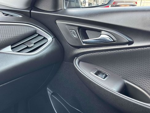 Used 2019 Chevrolet Malibu RS FWD image 27