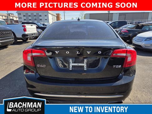 Used 2018 Volvo S60 T5 Inscription image 5