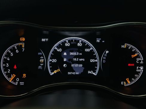 Used 2021 Jeep Grand Cherokee Laredo X AWD/4WD image 44