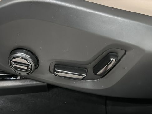 New 2026 Volvo XC60 B5 Plus w/ Climate Package image 24