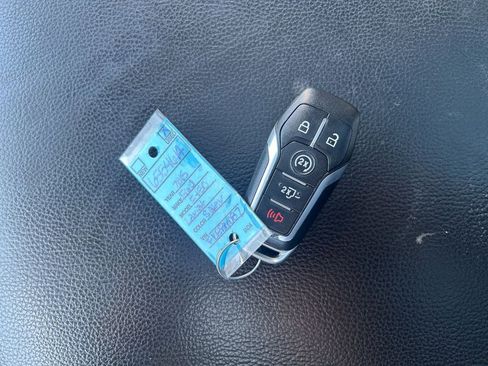 Used 2015 Ford F150 Lariat AWD/4WD image 34