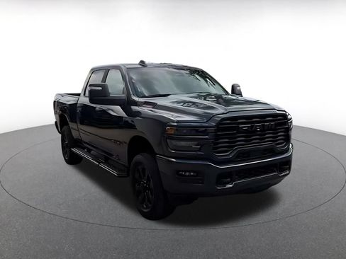 Used 2025 RAM 2500 Big Horn AWD/4WD image 3