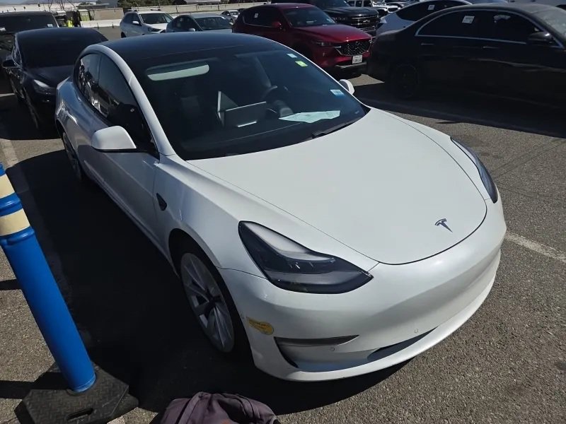 Used 2021 Tesla Model 3 Long Range AWD/4WD image 1