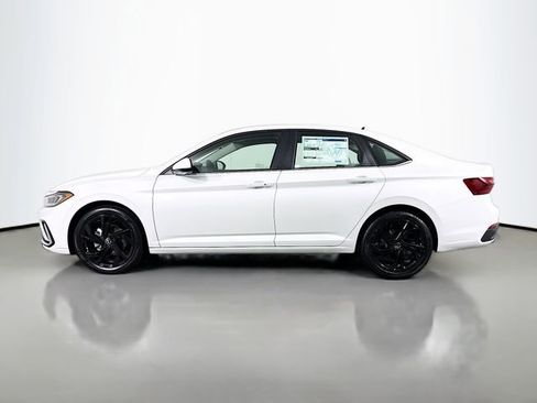 New 2026 Volkswagen Jetta SE image 4