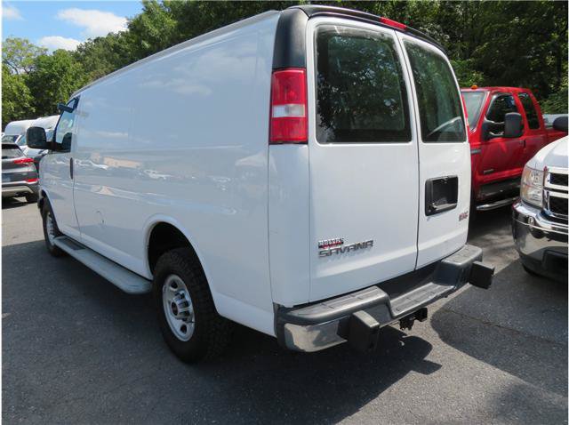 Used 2018 GMC Savana 2500 w/ Driver Convenience Package RWD image 2