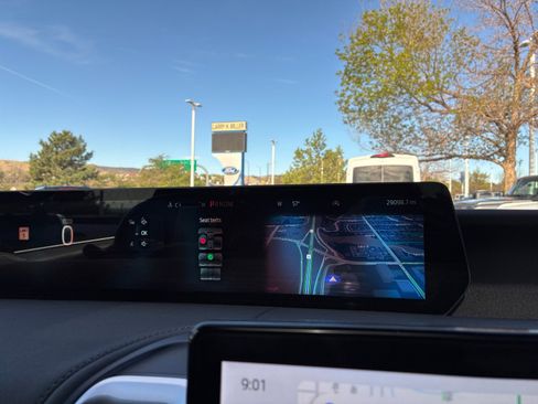 Used 2025 Ford Expedition Max Platinum image 11