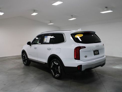 Used 2024 Kia Telluride S w/ S Sunroof Package image 7