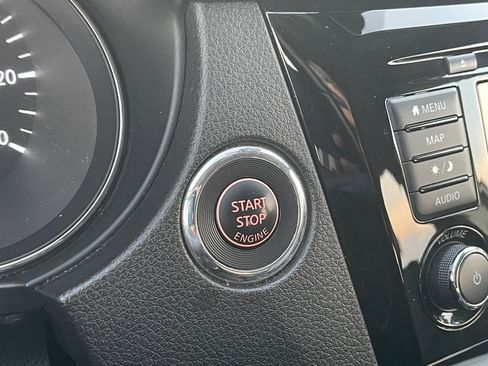 Used 2022 Nissan Rogue Sport SL w/ Premium Package image 24