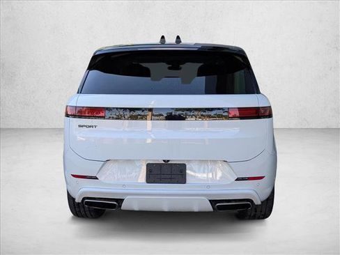 Certified 2024 Land Rover Range Rover Sport Dynamic SE image 6