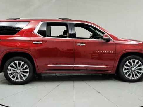 Used 2023 Chevrolet Traverse Premier image 6