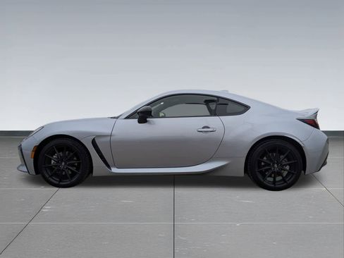 Used 2024 Toyota GR86 Premium image 3