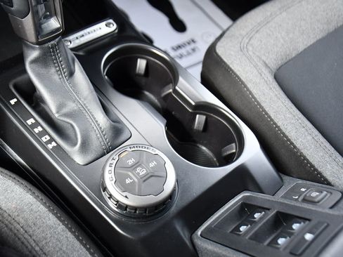 Used 2025 Ford Bronco Big Bend image 31