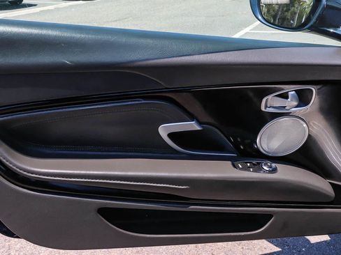 Used 2020 Aston Martin DB11 Coupe RWD image 29