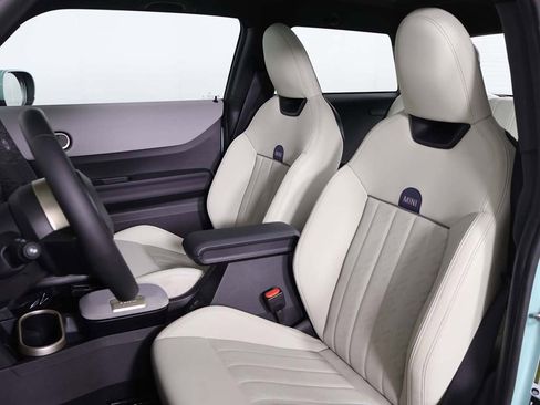 Used 2025 MINI Cooper S image 26