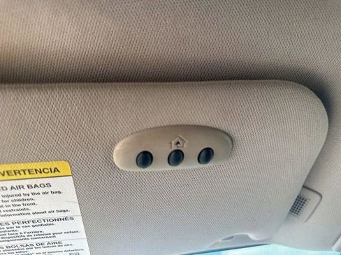 Used 2013 Lincoln MKX FWD image 25