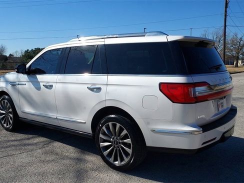Used 2019 Lincoln Navigator Select image 5
