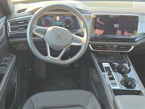 Used 2025 Volkswagen Atlas Cross Sport SE AWD/4WD image 20
