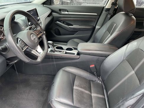Used 2023 Nissan Altima 2.5 SR image 16