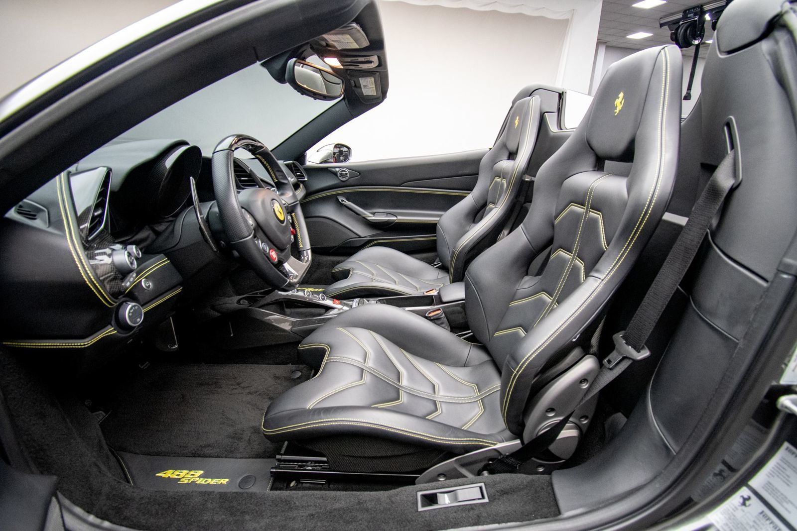 Used 2017 Ferrari 488 Spider RWD image 20