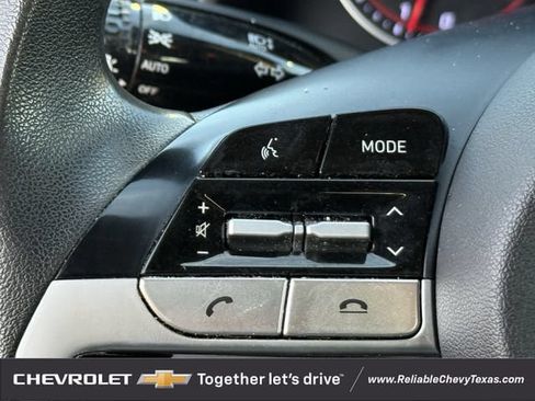 Used 2023 Hyundai Elantra SEL FWD image 14