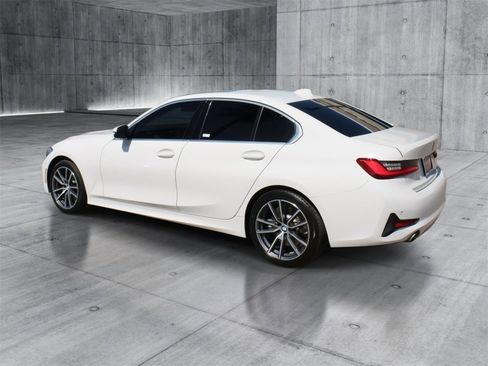 Used 2020 BMW 330i Sedan image 3