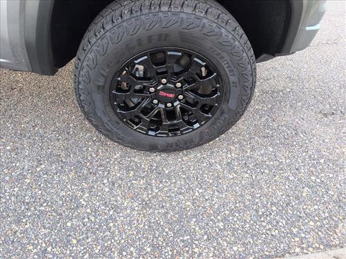 New 2026 GMC Canyon Elevation w/ Convenience Package image 8