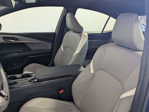 Certified 2025 Toyota Camry SE w/ Convenience Package FWD image 10