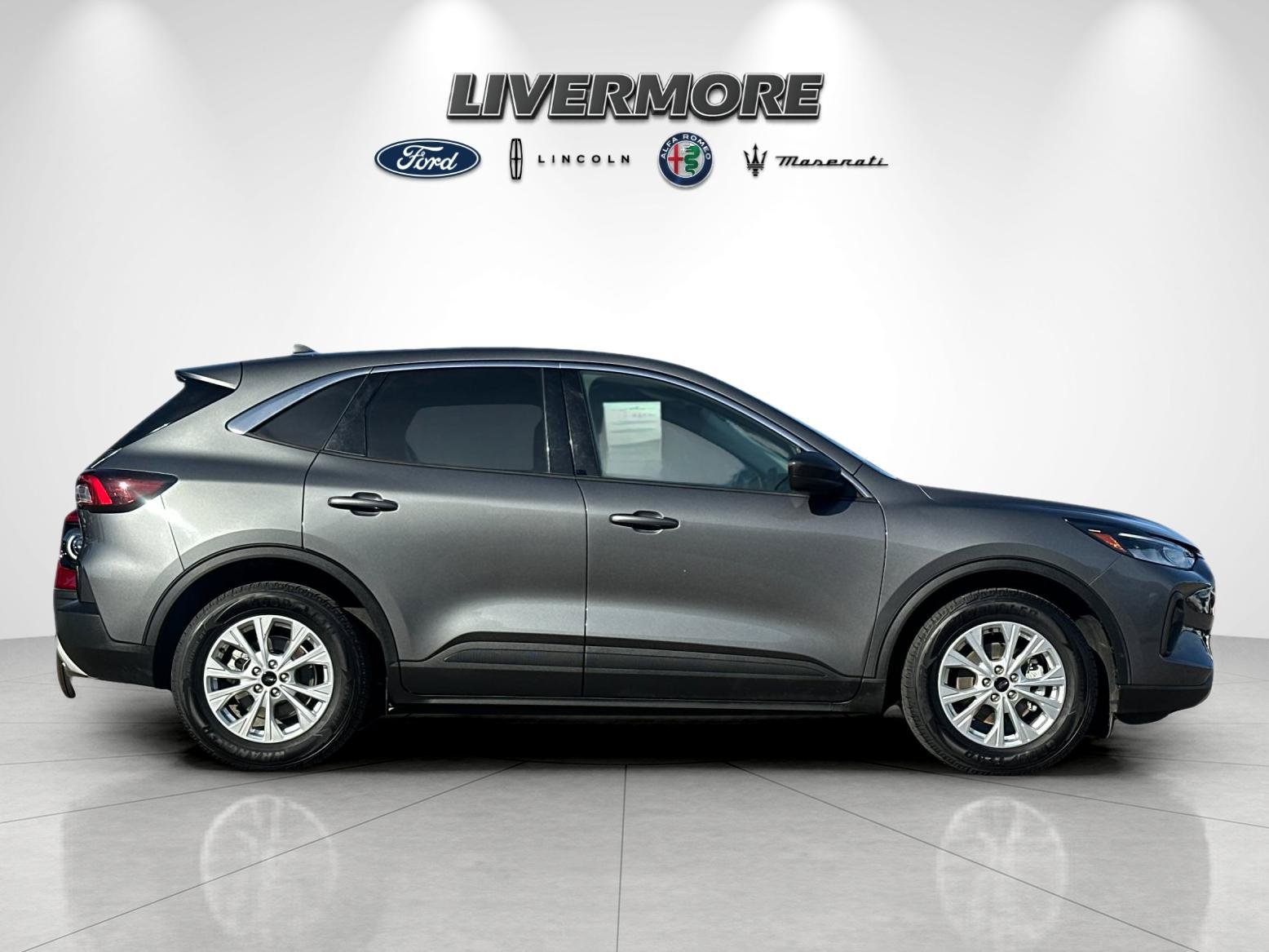 Certified 2024 Ford Escape Active FWD image 2