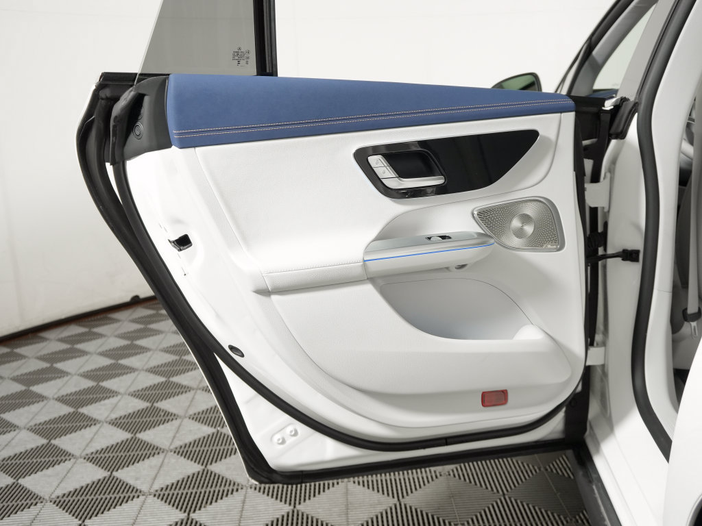 Certified 2023 Mercedes-Benz EQE 350+ 4MATIC Sedan w/ Exclusive Trim Package image 30