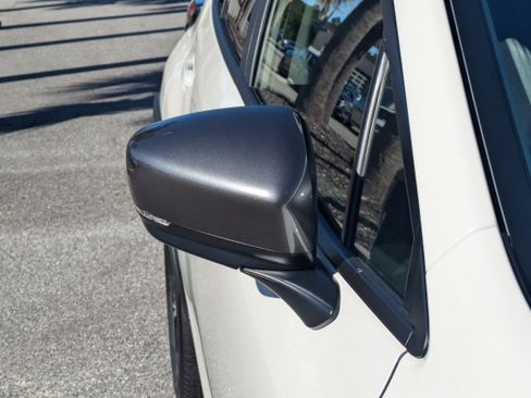 Used 2025 Subaru Crosstrek 2.0i Premium image 12