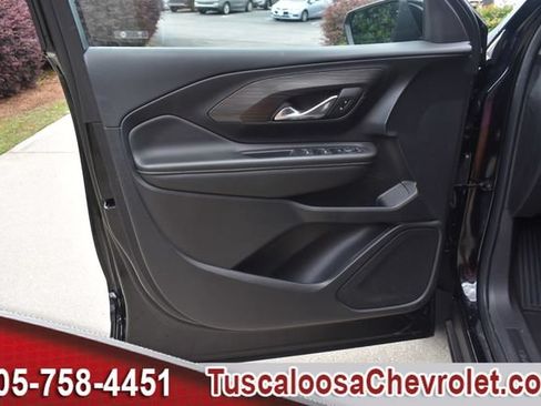 Used 2024 GMC Terrain SLE AWD/4WD image 16