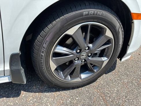 Used 2022 Honda Odyssey Elite image 16