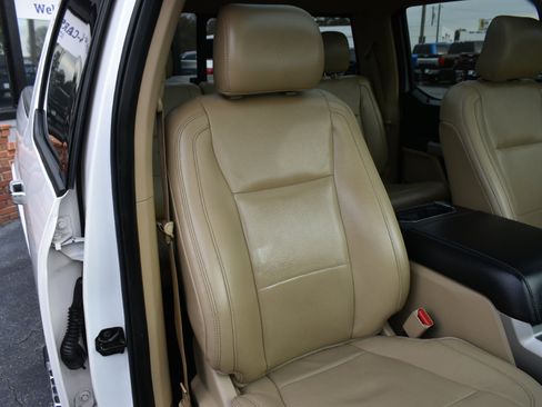 Used 2016 Ford F150 Lariat w/ Equipment Group 502A Luxury image 32